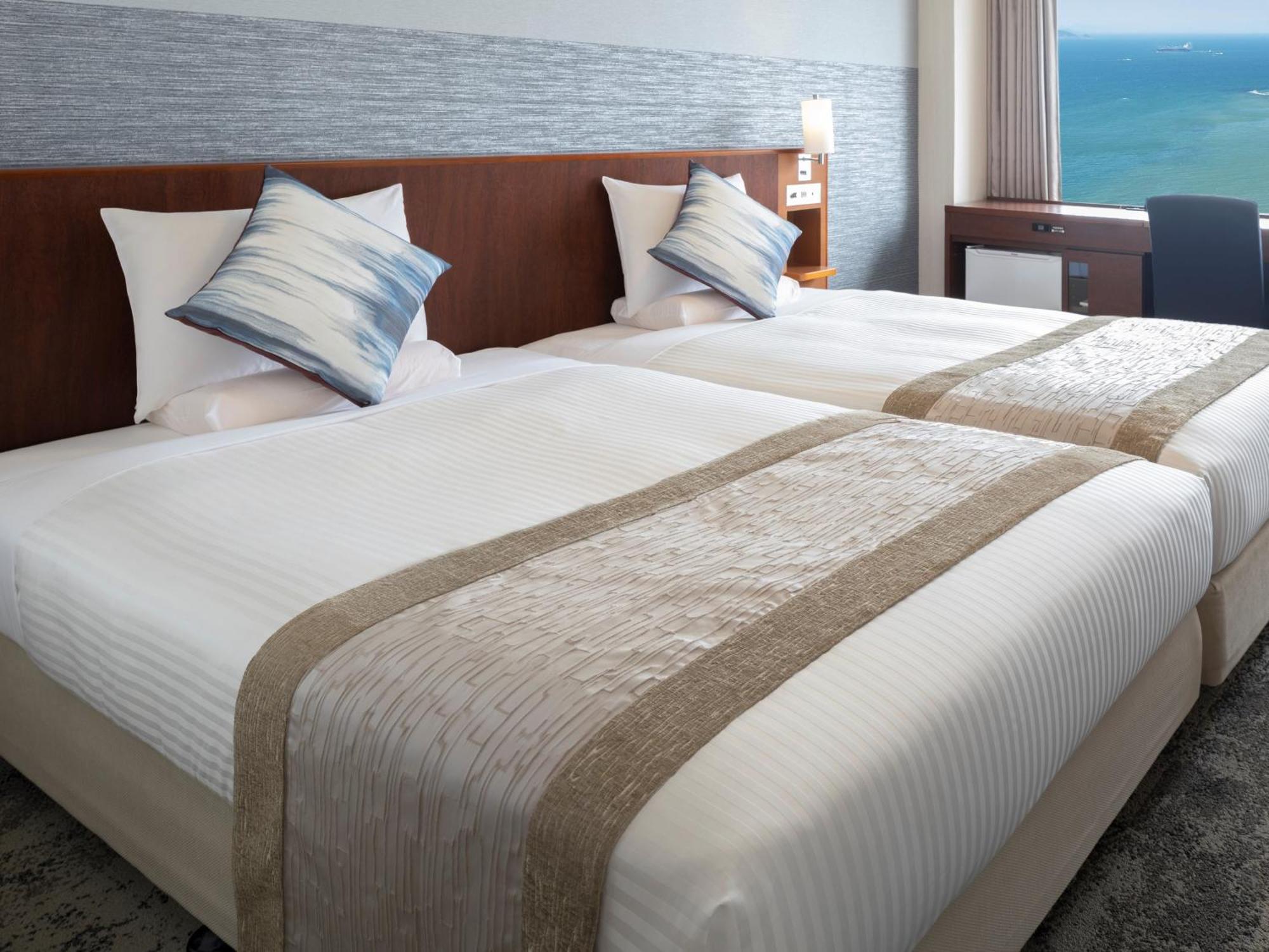 Irago Ocean Resort Tahara Exterior photo