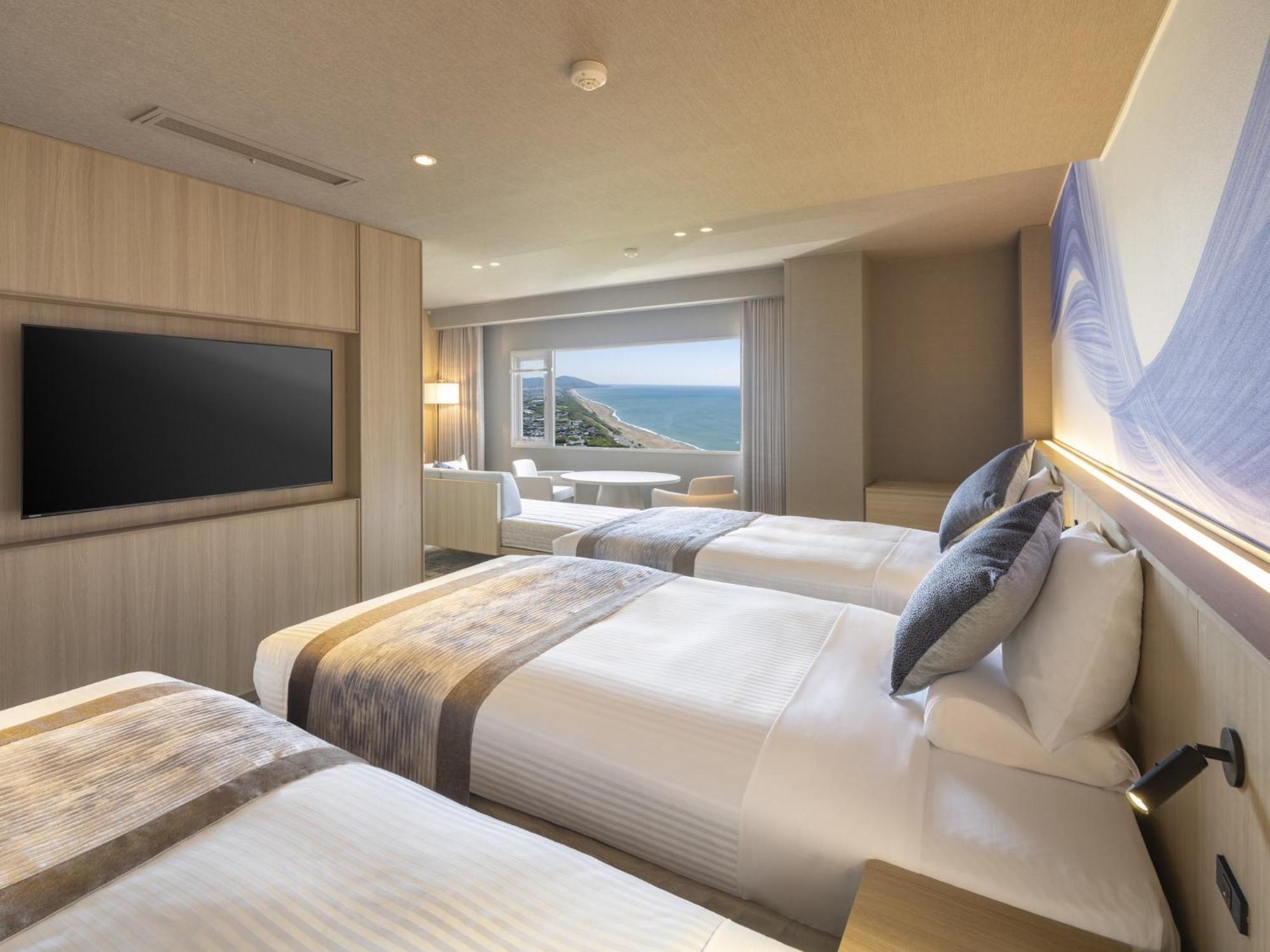 Irago Ocean Resort Tahara Exterior photo