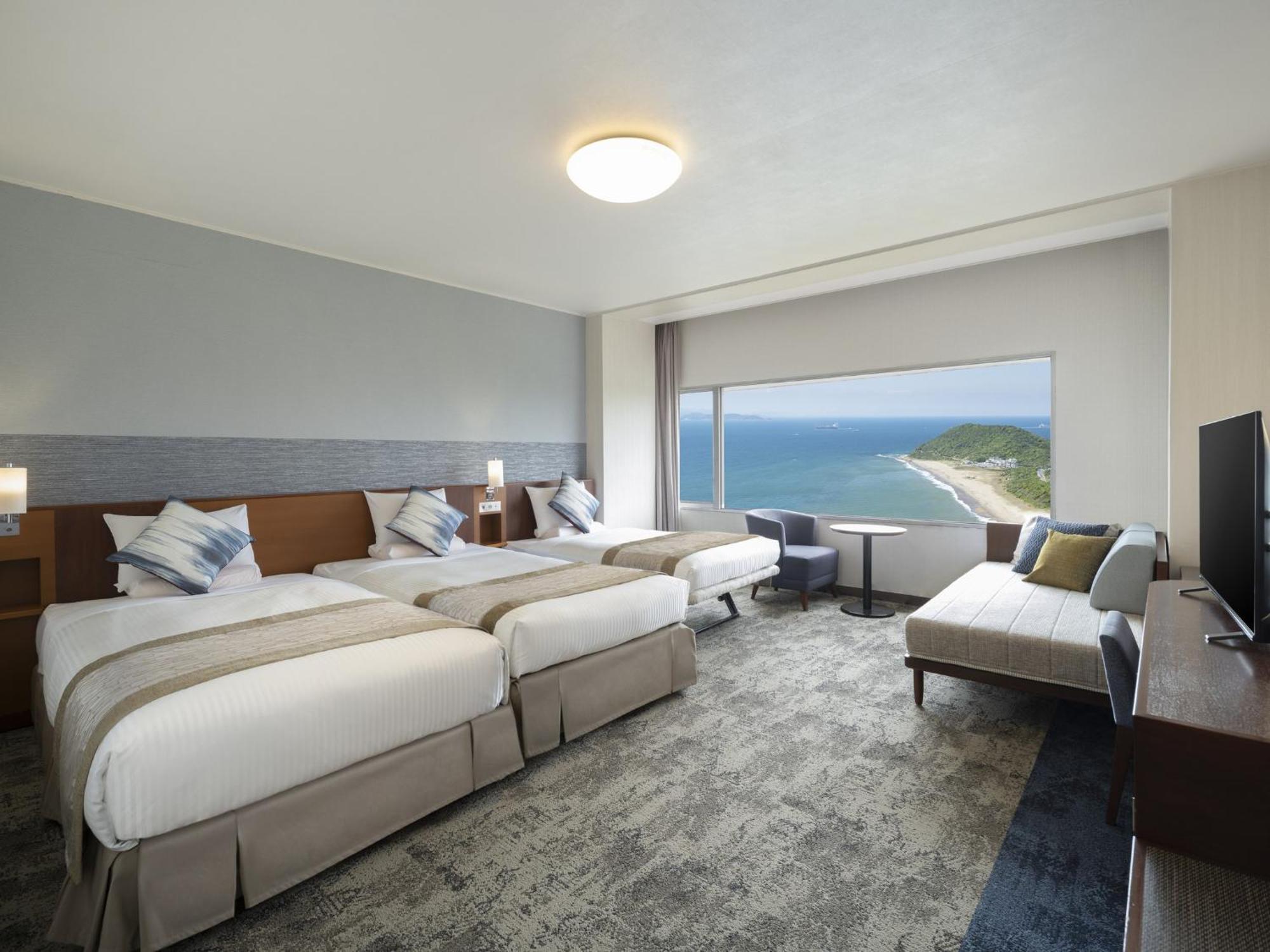 Irago Ocean Resort Tahara Exterior photo