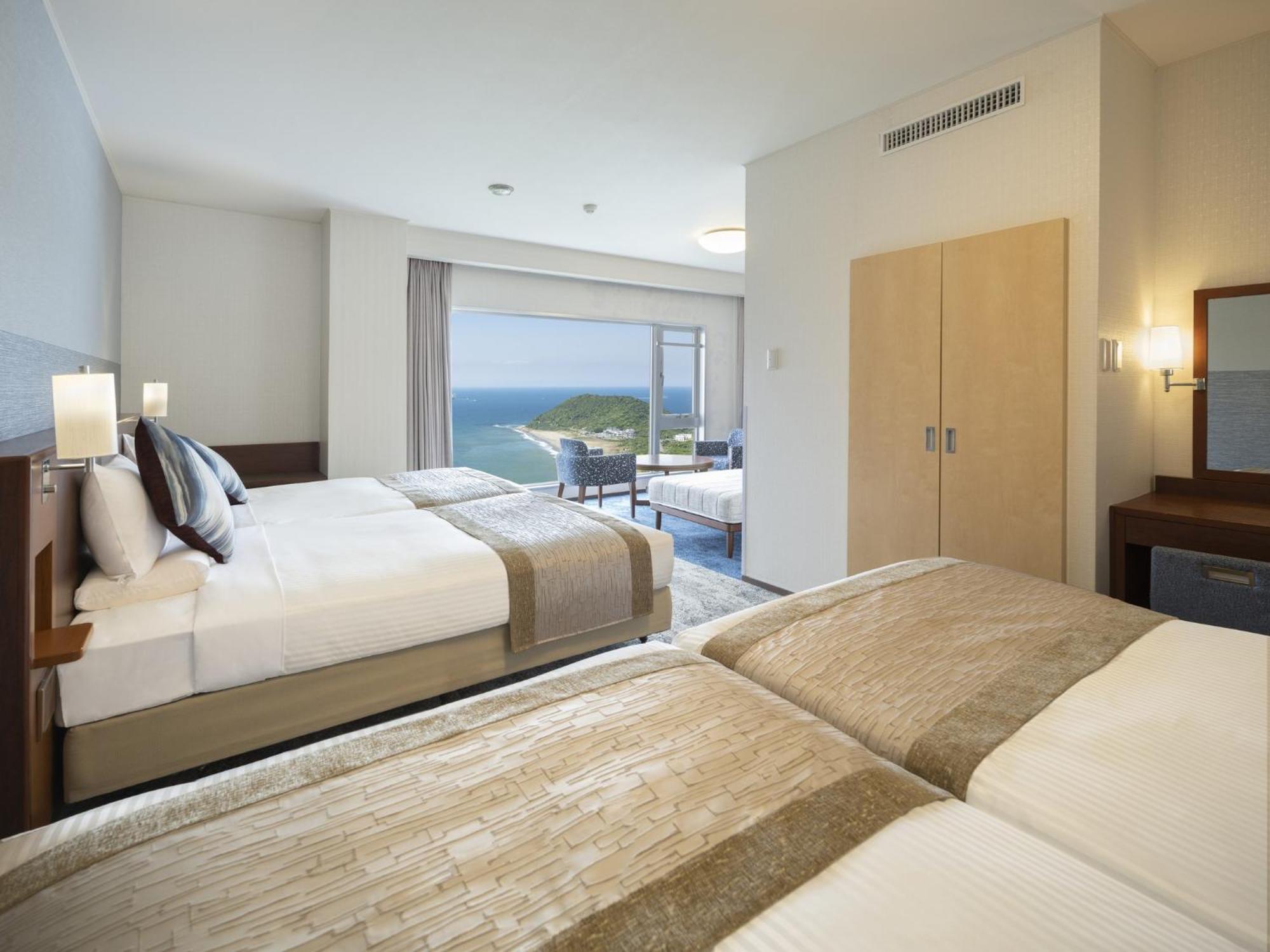 Irago Ocean Resort Tahara Exterior photo