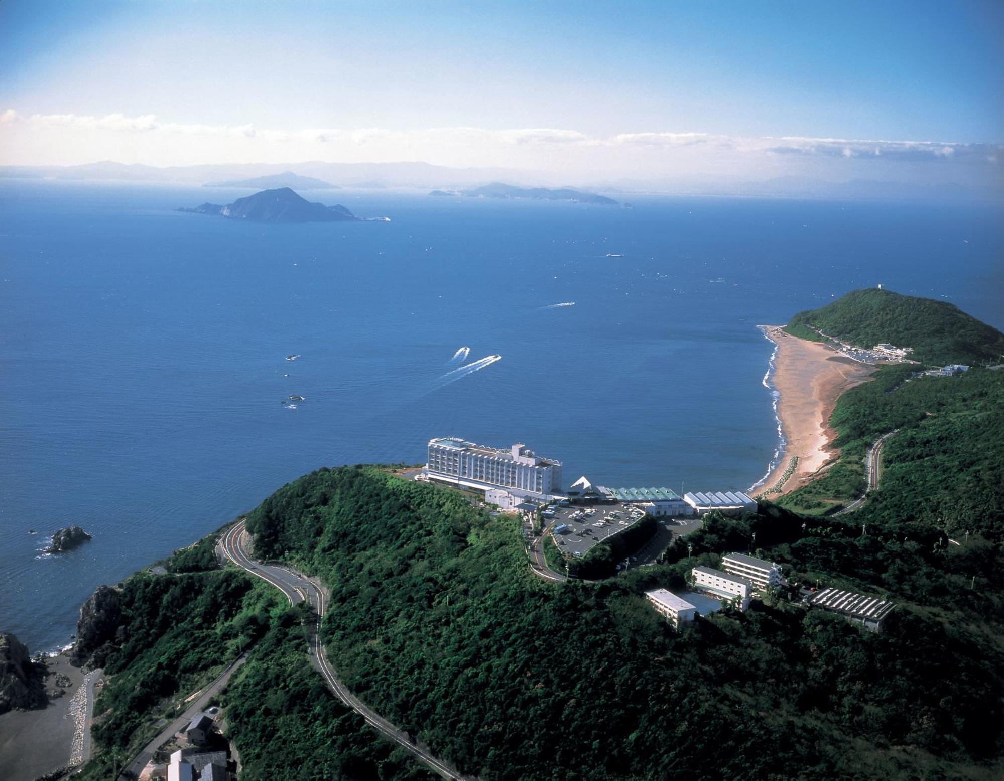 Irago Ocean Resort Tahara Exterior photo